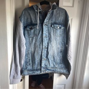 Nwts Men’s hooded denim jacket size XL